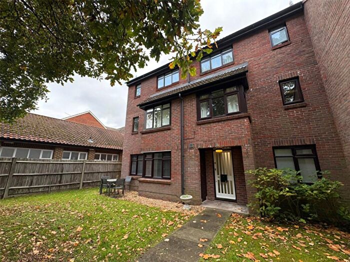 1 Bedroom Flat To Rent In Gordon Road, Camberley, Surrey, GU15