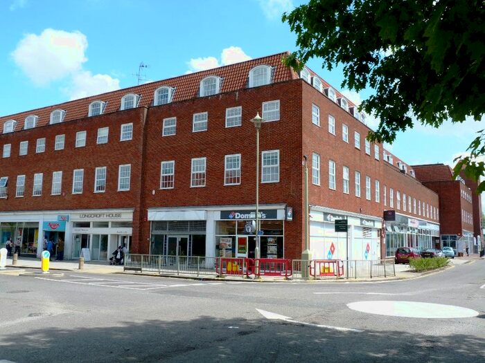 1 Bedroom Flat To Rent In Fretherne, Welwyn Garden City, AL8