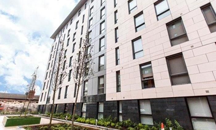 2 Bedroom Flat To Rent In Plaza Boulevard, Liverpool, L8