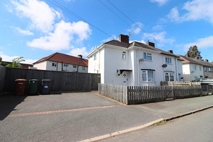 3 Bedroom Semi-Detached House For Sale In Mainwaring Avenue, Bromborough, CH62
