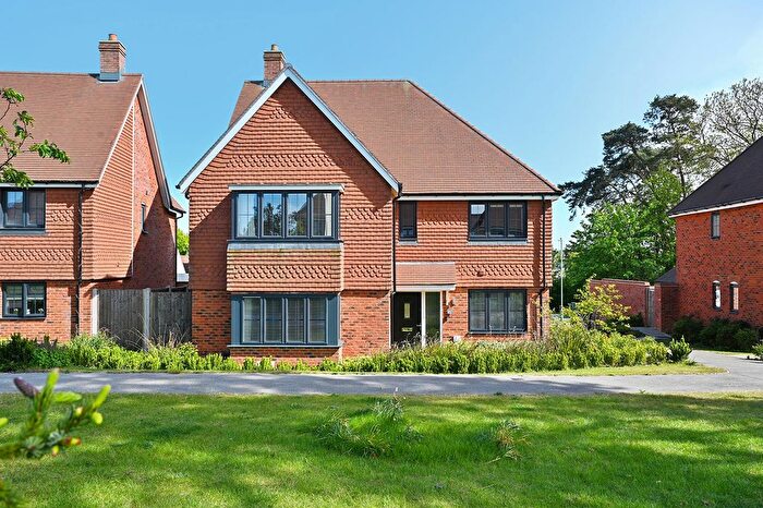 5 Bedroom Detached House For Sale In Wellingtonia Close, Willesborough, TN24