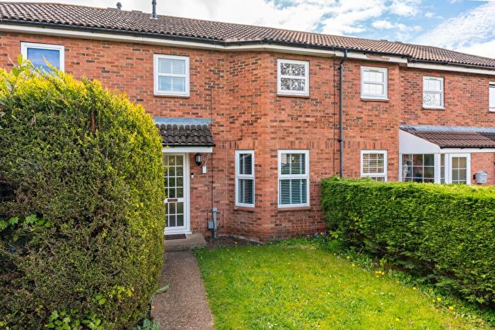 2 Bedroom Terraced House For Sale In Mill Green Road, Welwyn Garden City, Hertfordshire, AL7