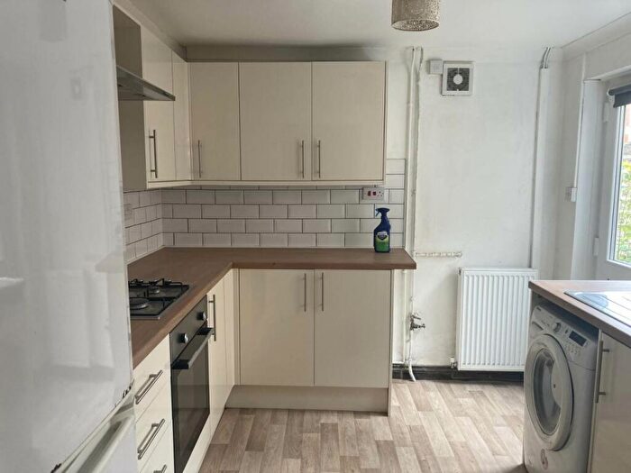 4 Bedroom House To Rent In Thesiger Street, Cathays, Cardiff, CF24