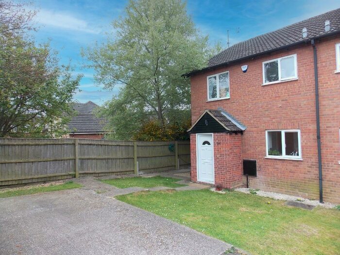 1 Bedroom Terraced House To Rent In Gatcombe Close, Calcot, Reading, RG31