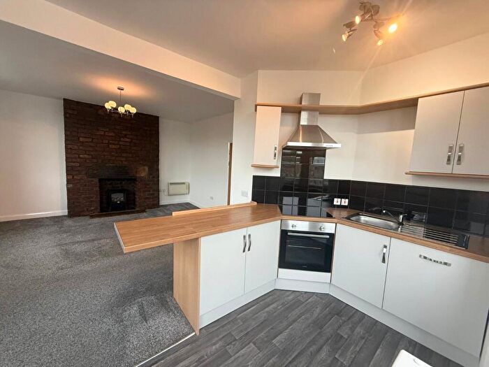 2 Bedroom Flat To Rent In Charles Street, Shipley, West Yorkshire, BD17