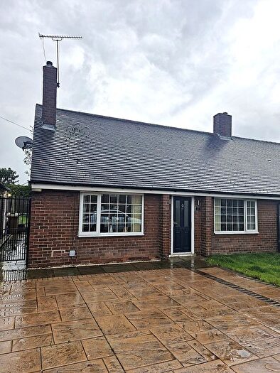 2 Bedroom Semi-Detached Bungalow To Rent In Grove Lane, Pontefract, WF9