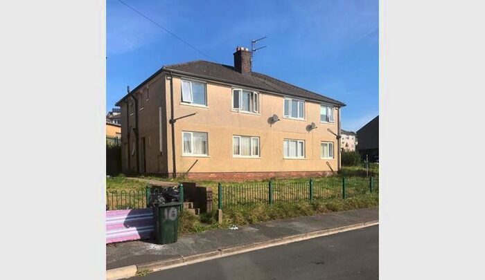 1 Bedroom Flat To Rent In Whinfield Close, Keighley, BD22