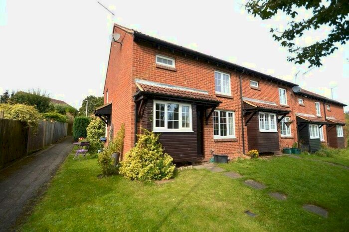 1 Bedroom House To Rent In Richmond Walk, Jersey Farm, St Albans, AL4