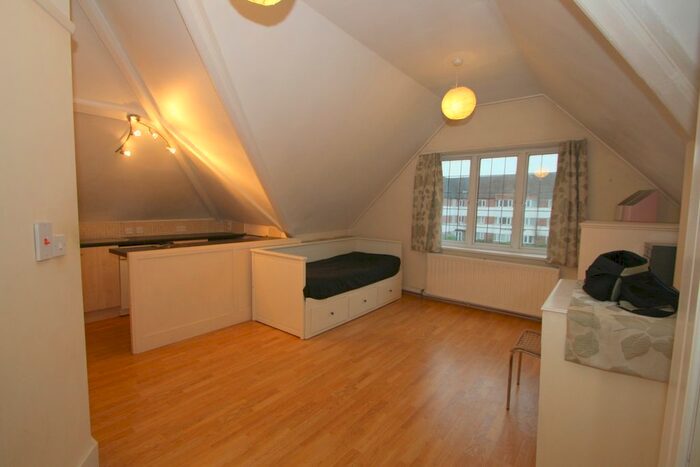Studio To Rent In Great North Road, Highgate, N6