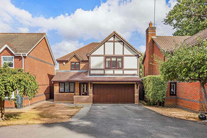 4 Bedroom Detached House For Sale In Glenrhondda, Emmer Green, Reading, Berkshire, RG4
