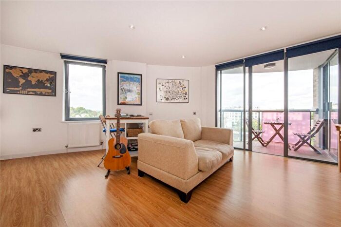 1 Bedroom Flat To Rent In Park Village East, Camden, NW1
