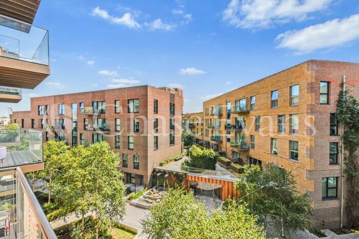 2 Bedroom Flat For Sale In Trafalgar Place, Rodney Road, Elephant And Castle, London, SE17