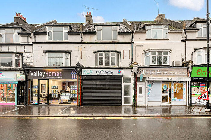 2 Bedroom Flat To Rent In Chipstead Valley Road, Coulsdon, CR5