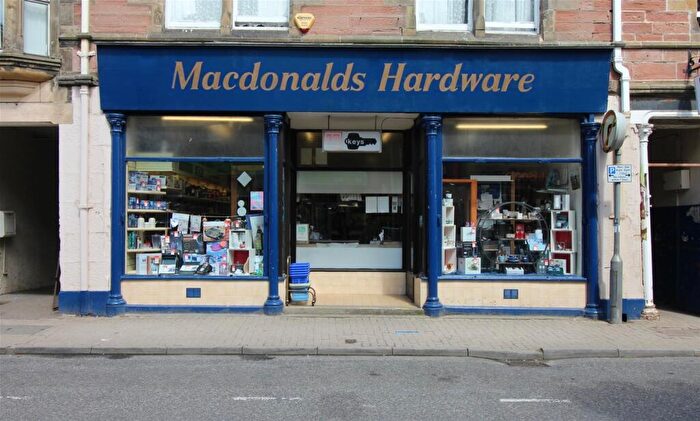 3 Bedroom Flat For Sale In MacDonald's Hardware Store And Flats (Rental Portfolio), Highland, IV15