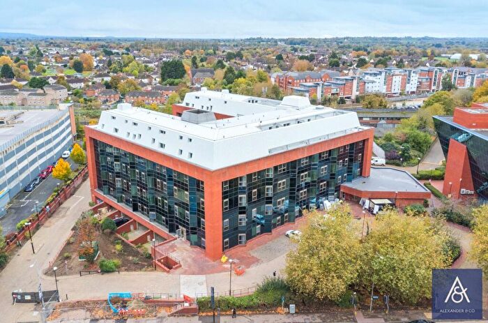 1 Bedroom Flat To Rent In Virginia House, Walton Street, HP21