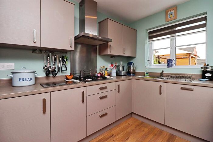 4 Bedroom Detached House For Sale In Thompson Way, Rothwell, Kettering, NN14