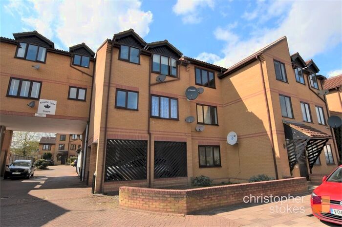 1 Bedroom Flat To Rent In Maple Leaf Court, Cross Road, Waltham Cross, Hertfordshire, EN8