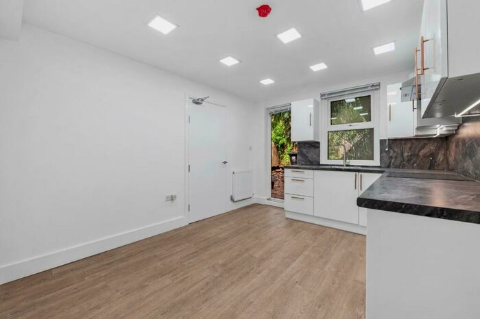 1 Bedroom Flat To Rent In Mount Pleasant Lane, London, E5