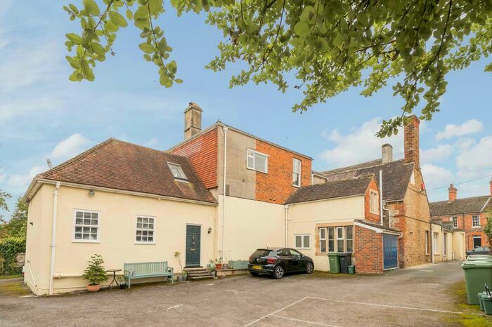 2 Bedroom Apartment To Rent In Gloucester Street, Faringdon, SN7