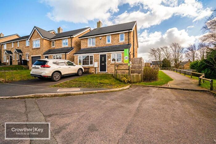 3 Bedroom Detached House For Sale In College Drive, Harpur Hill, Buxton, SK17