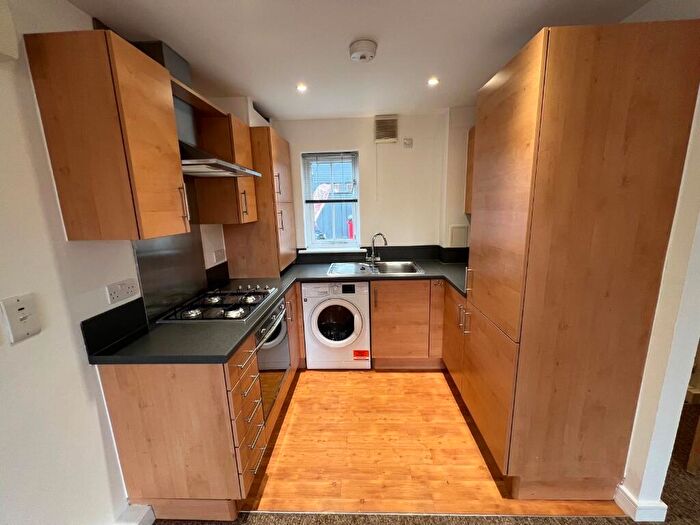 1 Bedroom Flat To Rent In Hart Street, Brentwood, Essex, CM14
