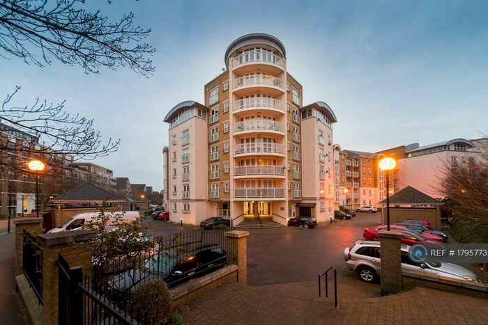 2 Bedroom Flat To Rent In Cedar House, London, SE16