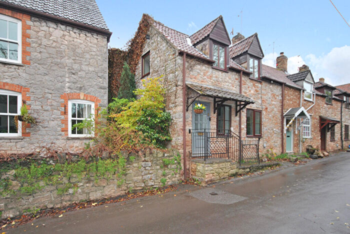 2 Bedroom Cottage To Rent In Redcliffe Street, Cheddar, BS27