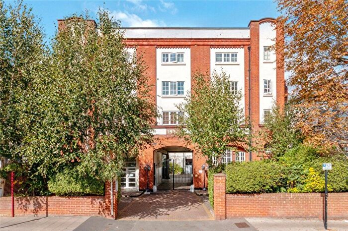 2 Bedroom Apartment To Rent In Harry Day Mews, West Norwood, London, SE27