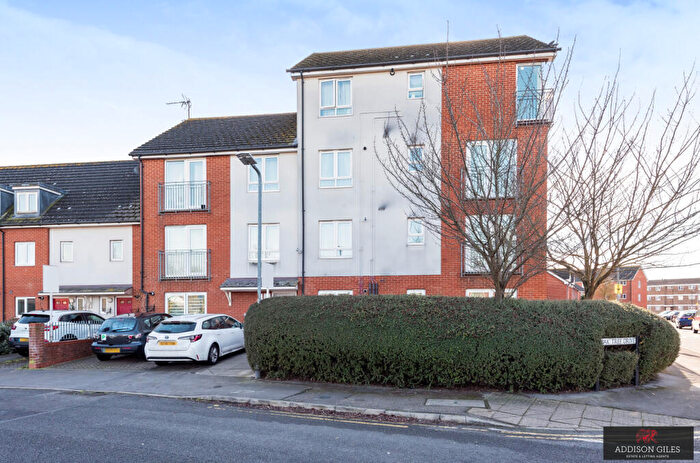 1 Bedroom Apartment For Sale In High StreeLongwood Avenue, Slough, Berkshire, SL3