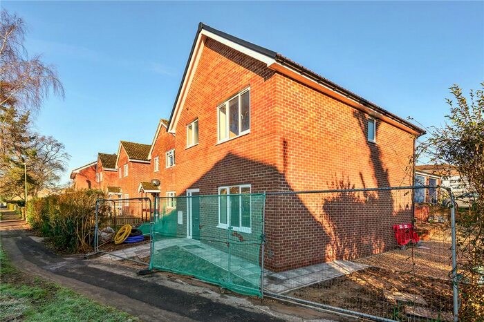 3 Bedroom Detached House To Rent In Valley Close, Colden Common, Winchester SO21