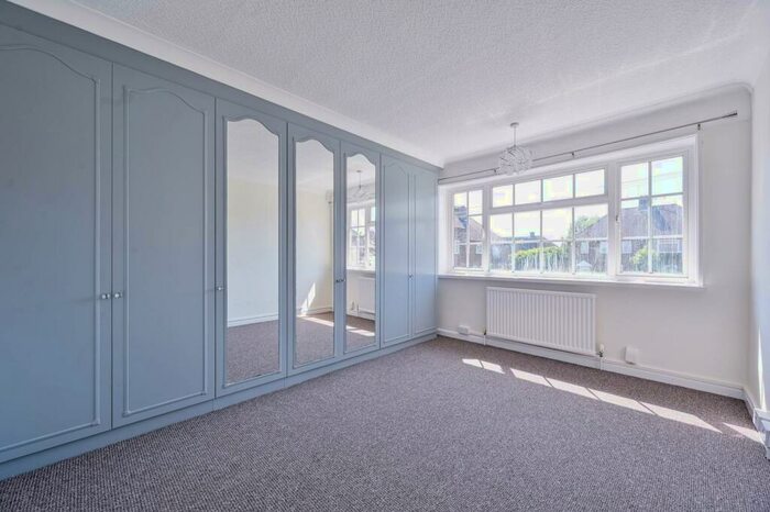 3 Bedroom Terraced House To Rent In Crutchley Road, , Catford, London, SE6