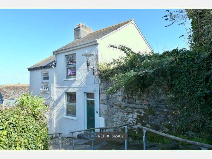 2 Bedroom Semi-Detached House To Rent In Fish Strand Hill, Falmouth, TR11