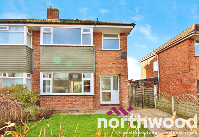 3 Bedroom Semi-Detached House To Rent In Sidney Avenue, Hesketh Bank, PR4