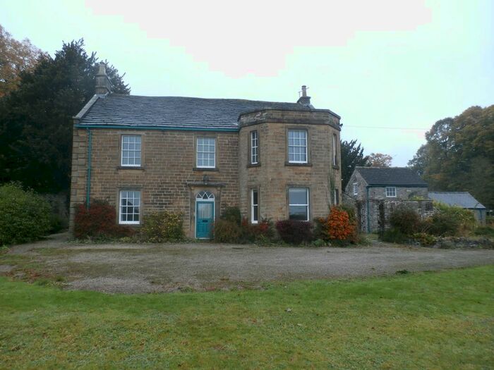 4 Bedroom Country House To Rent In Church Lane, Bakewell, DE45