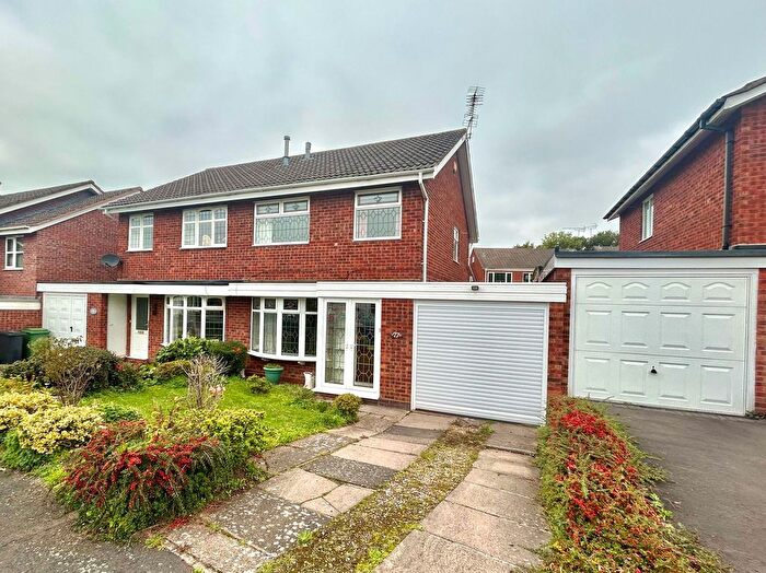 3 Bedroom Semi-detached House For Sale In Chaffinch Close, Northway, Sedgley, DY3
