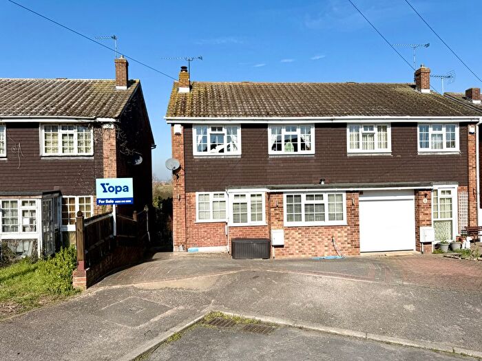 3 Bedroom Semi-Detached House For Sale In Church Close, Cliffe, Rochester, ME3