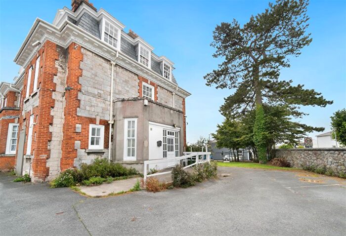 1 Bedroom Flat To Rent In Greenbank Terrace, Greenbank, PL4