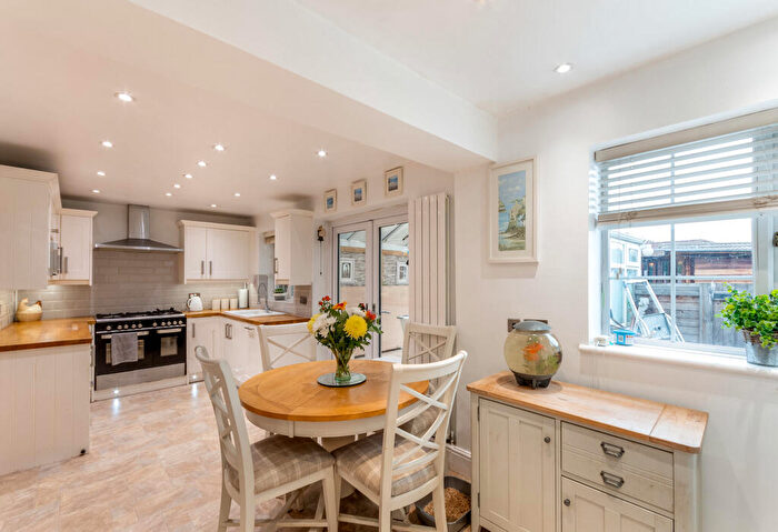 3 Bedroom Detached House For Sale In Windsor Close, Doncaster, South Yorkshire, DN6
