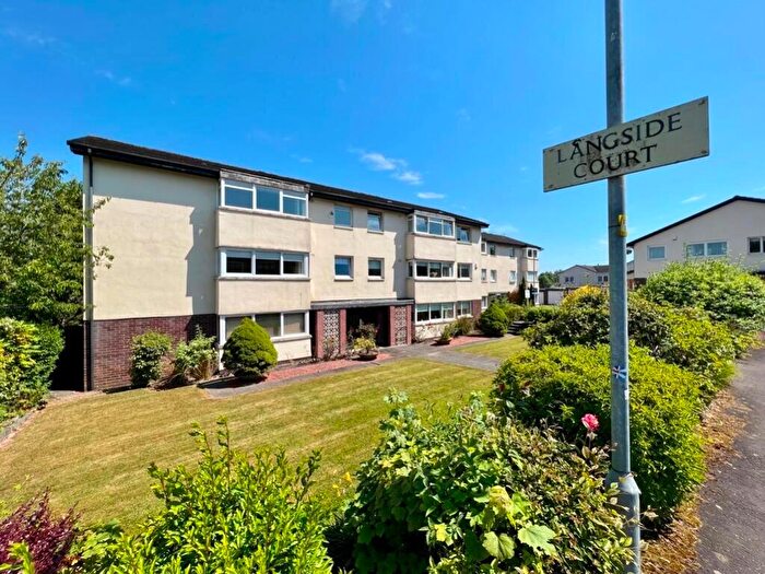 3 Bedroom Flat To Rent In Langside Court, Bothwell, Glasgow, G71