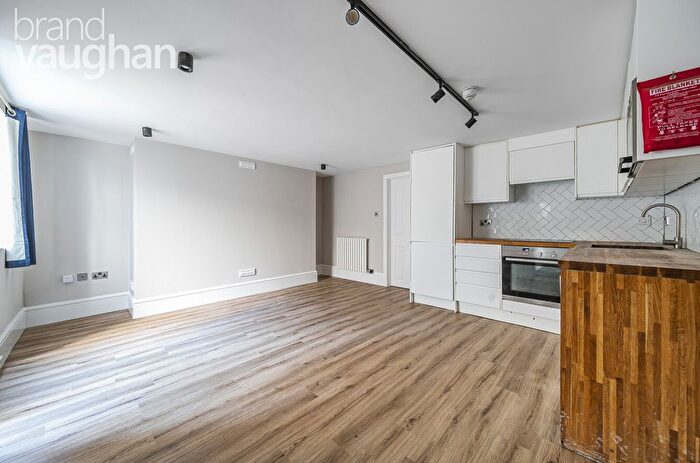 2 Bedroom Flat To Rent In Sillwood Place, Brighton, East Sussex, BN1
