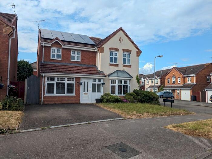 5 Bedroom Detached House To Rent In Shillingstone Drive, Nuneaton, CV10