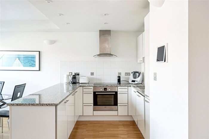 2 Bedroom Flat For Sale In Saffron Hill, Farringdon, London, EC1N