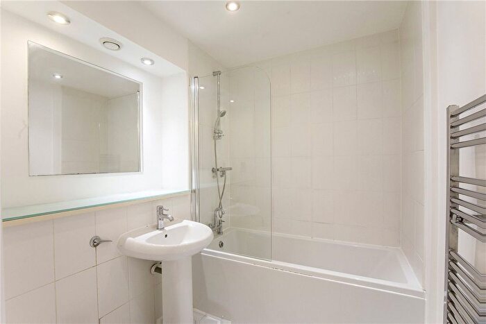 1 Bedroom Flat To Rent In Skeldergate, York, North Yorkshire, YO1