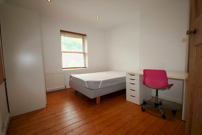 5 Bedroom House To Rent In Ringmer Road, Brighton, BN1