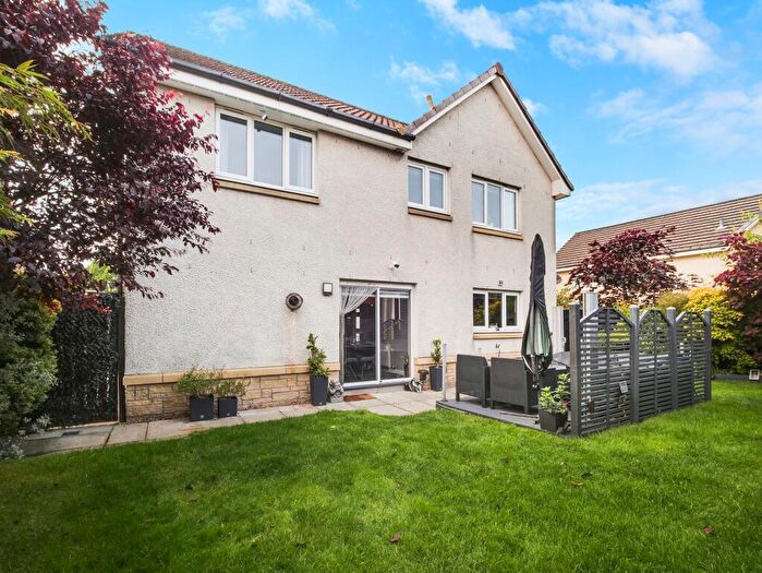 4 Bedroom Detached House For Sale In Burns Avenue, Larbert, FK5