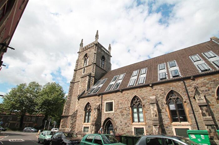 4 Bedroom Maisonette To Rent In B **Student Property** The Nave, Braggs Lane, St Judes, BS2