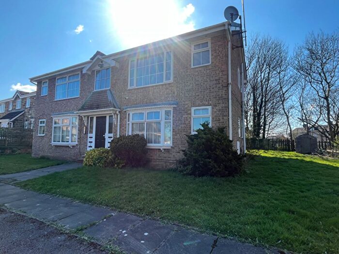 1 Bedroom Studio To Rent In Redwood Way, Yeadon, Leeds, West Yorkshire, LS19