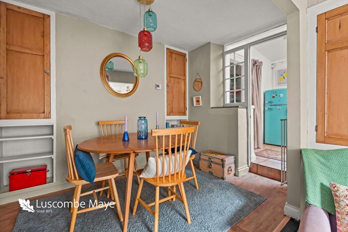 2 Bedroom Cottage For Sale In Phoenix Place, Kingsbridge, TQ7