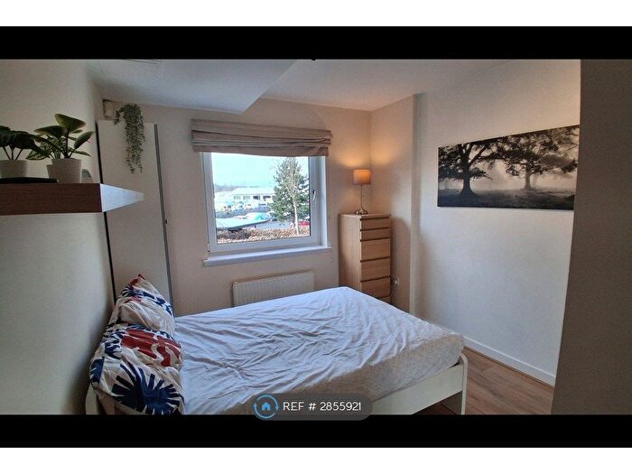 2 Bedroom Flat To Rent In Ground Floor, Edinburgh, EH16