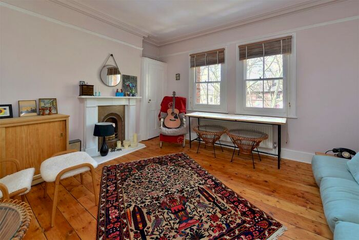 1 Bedroom Apartment To Rent In Highbury New Park, London, N5